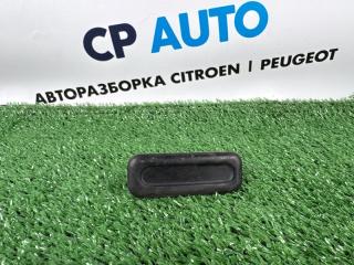 Кнопка открывания багажника Peugeot 308 2010 Б/У Кнопка открывания багажника Peugeot 308 2010