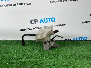 Главный тормозной цилиндр Peugeot 308 2012