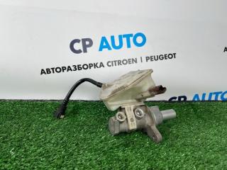 Главный тормозной цилиндр Peugeot 308 2010