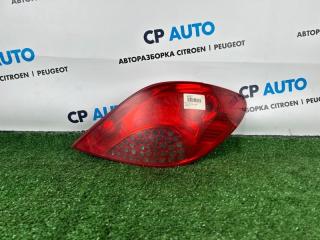 Фонарь задний правый Peugeot 207 2008