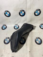 Воздухозаборник правый BMW 735i 2005