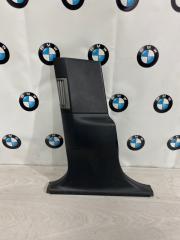 Обшивка средней стойки левая BMW 750i 2005