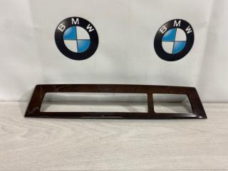 Накладка на торпедо BMW 750i 2005