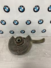 Кулак поворотный передний правый BMW X5 3.0si 2008