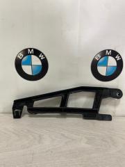 Крепление бампера заднее левое BMW X5 3.0si 2008