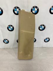Обшивка средней стойки левая BMW X5 3.0si 2008