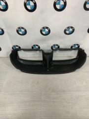 Воздухозаборник передний BMW 320i 2007
