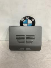 Накладка в салоне BMW 745i 2001