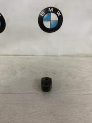Кронштейн BMW 745i 2001
