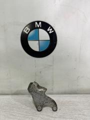 Кронштейн датчика дорожного просвета передний правый BMW 320i 2007