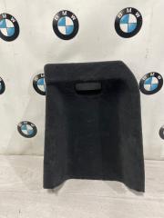 Обшивка багажника правая BMW X5 3.0si 2008