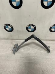 Крепление аккумулятора BMW X5 3.0si 2008