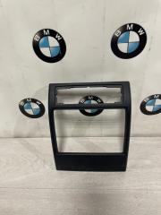 Накладка в салоне задняя BMW X5 3.0si 2008