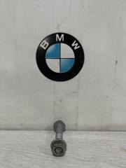 Болт подвески задний BMW 320i F30 N20B20B Болт подвески задний BMW 320i F30 N20B20B