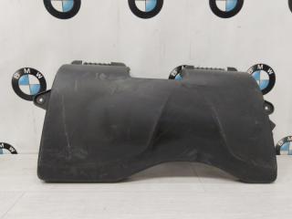 Воздухозаборник BMW 120d 2007