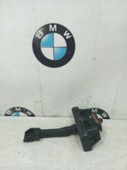Ограничитель двери передний BMW 120d 2007