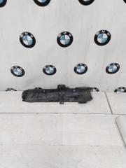 Кронштейн радиатора левый BMW 120d 2008