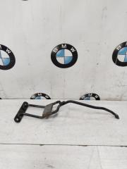 Кронштейн замка капота BMW X1 18d 2011
