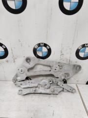 Петля капота левая BMW 530d 2009