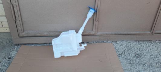 Запчасть бачок стеклоомывателя передний Volkswagen polo 2009-2022