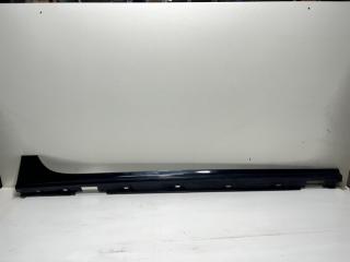 Запчасть накладка на порог наружная правая Audi A7 2010-2018