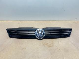 Решетка радиатора передняя Volkswagen Jetta 2010-2015