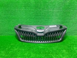 Решетка радиатора передняя Skoda rapid 2012-2019