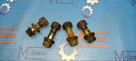 Болт PAJERO 1995 V26W 4M40-T