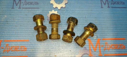 Болт PAJERO 1995 V26W 4M40-T