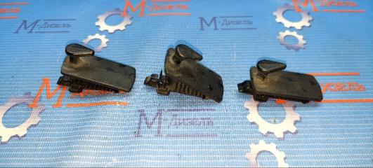 Клипса крепления коврика MAZDA MAZDA 3 BL Z6