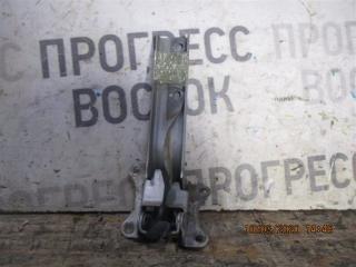 Фото запчасти крепление капота Suzuki Jimny контрактная запчасть Запчасть крепление капота Suzuki Jimny