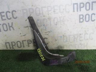 Запчасть брызговик передний левый Nissan Sunny