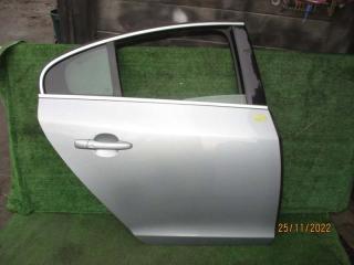 Запчасть дверь задняя правая Volvo S60