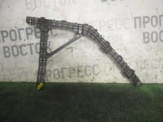 Запчасть крепление бампера заднее правое Honda Insight