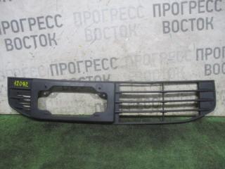 Запчасть решетка в бампер Mitsubishi eK Wagon