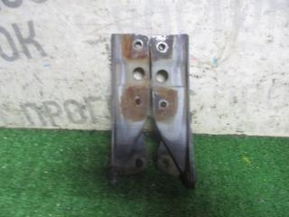 Запчасть крепление капота Honda Accord