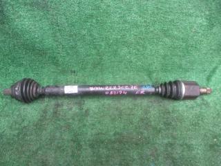 Запчасть привод передний правый Volkswagen Passat