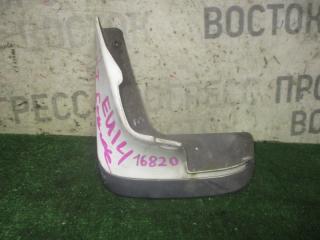 Запчасть брызговик передний левый Nissan Bluebird