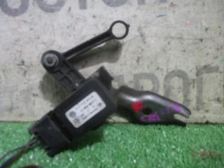 Запчасть датчик контроля высоты передний Porsche Cayenne