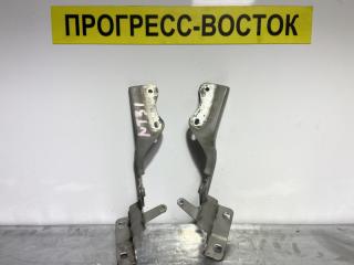 Запчасть крепление капота Nissan X-Trail