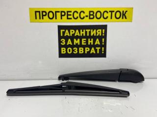 Дворник двери багажника задний Toyota Land Cruiser 09.2007 - 04.2021