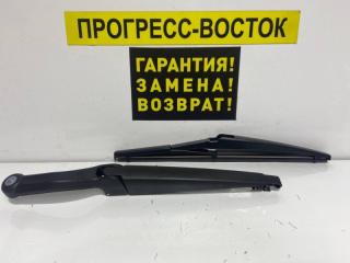 Дворник двери багажника задний Lexus GX460
