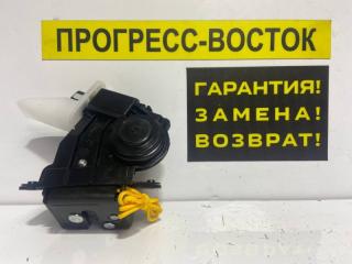 Замок двери багажника Toyota Land Cruiser