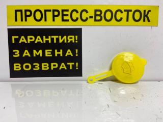 Запчасть крышка бачка стеклоомывателя Nissan Serena