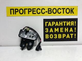 Запчасть замок крышки багажника Nissan Sunny