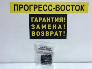 Запчасть замок бардачка Toyota Camry