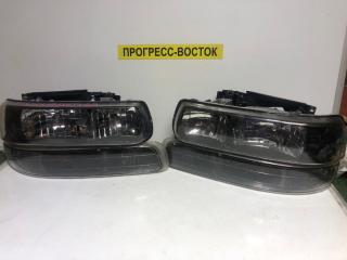 Запчасть фара правая Chevrolet Suburban