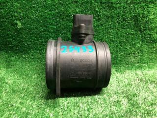 Запчасть датчик массового расхода воздуха Volkswagen