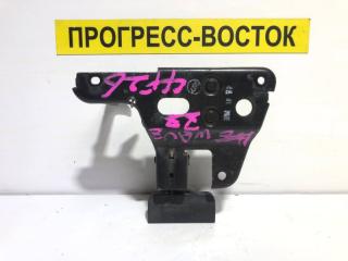 Крюк замка капота A6 4F2
