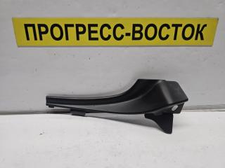 Запчасть уголок жабо правый Suzuki Wagon R